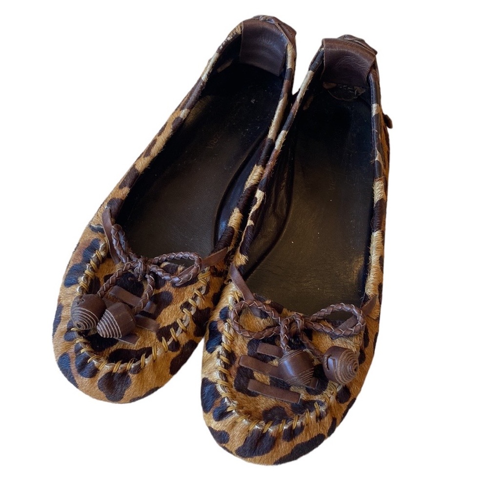 BCBGMaxAzria Leopard Print Calf Hair Loafers Sz-8